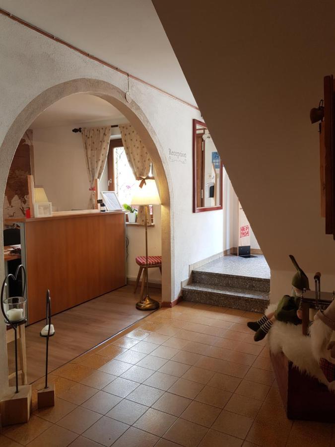 Garni Monika Bed & Breakfast Canazei Eksteriør bilde