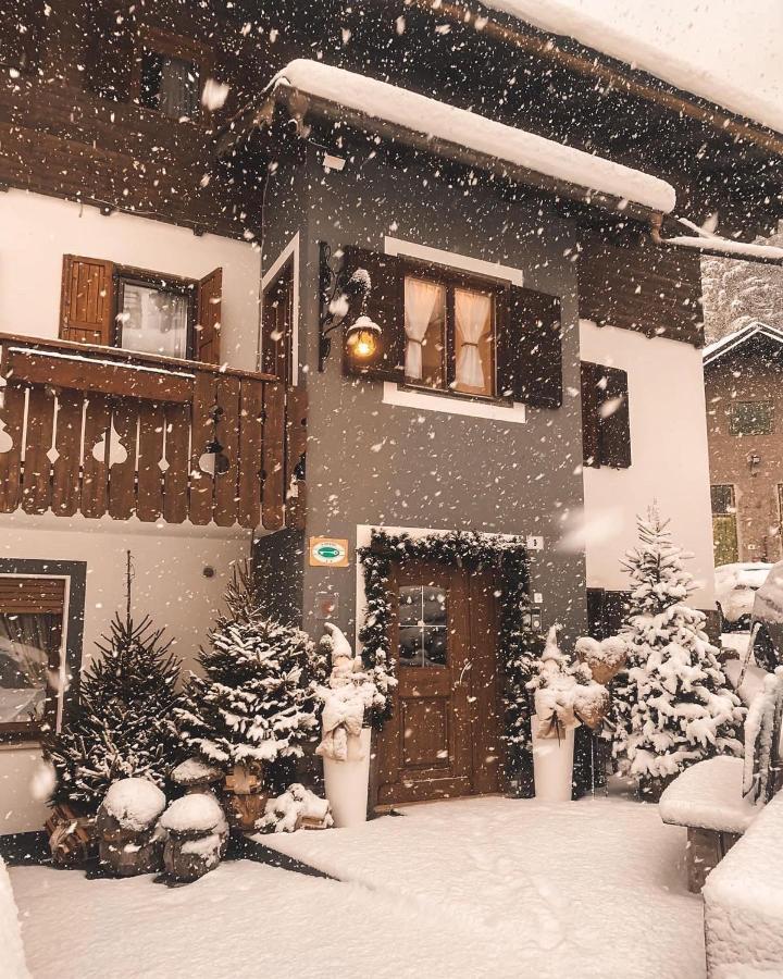 Garni Monika Bed & Breakfast Canazei Eksteriør bilde