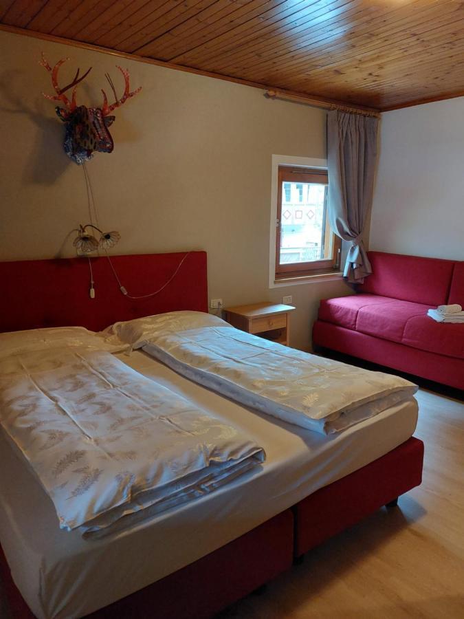 Garni Monika Bed & Breakfast Canazei Eksteriør bilde