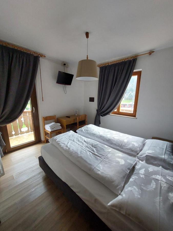 Garni Monika Bed & Breakfast Canazei Eksteriør bilde