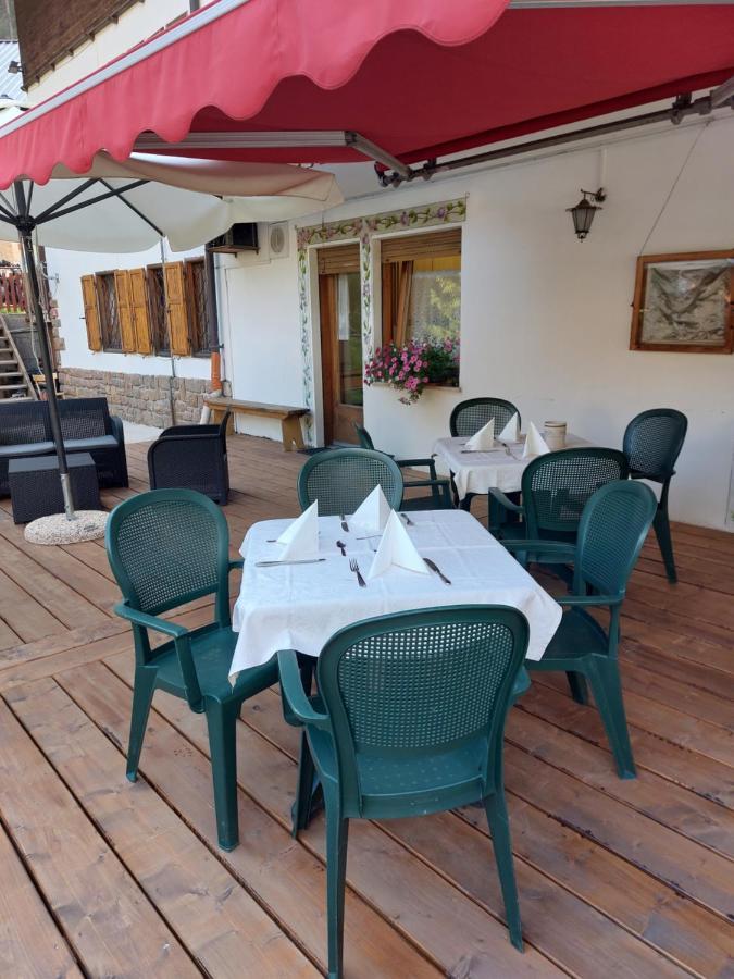 Garni Monika Bed & Breakfast Canazei Eksteriør bilde