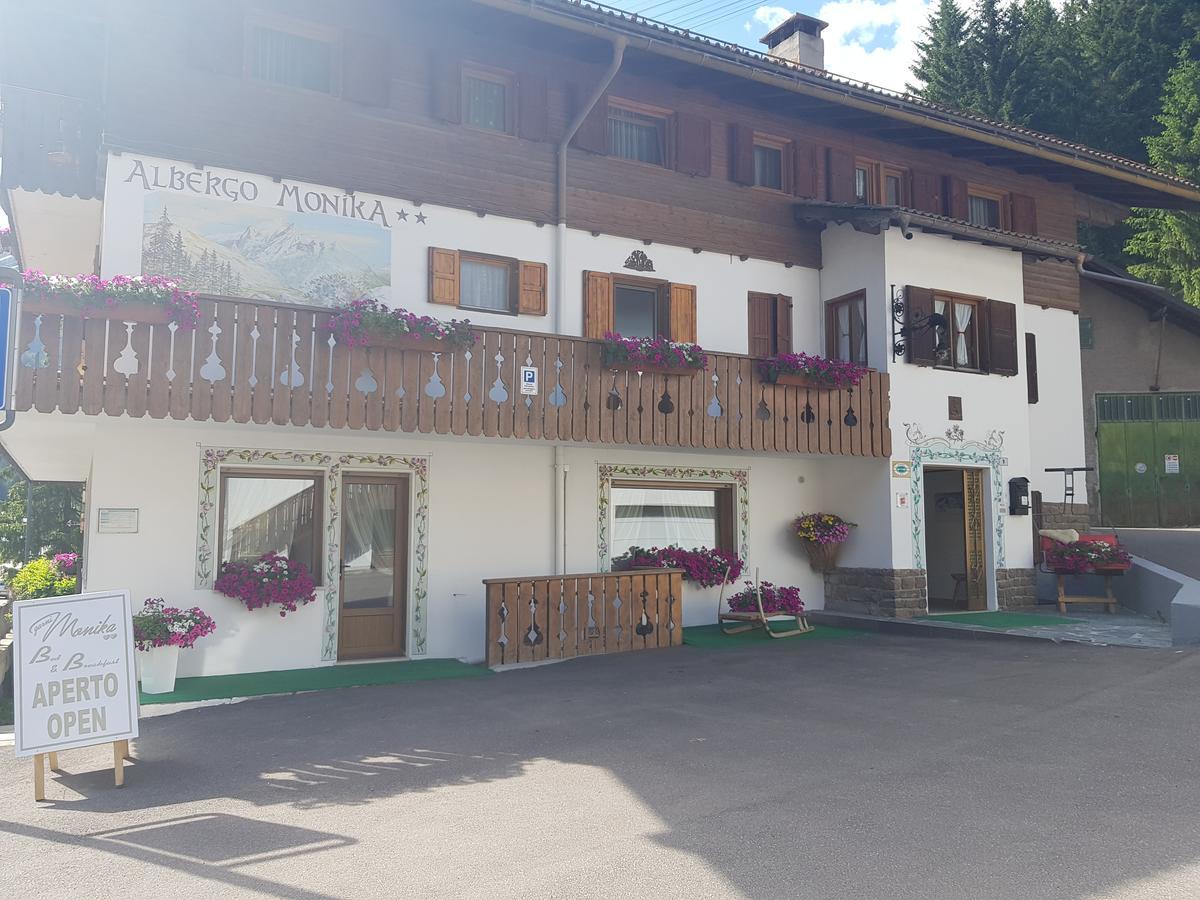 Garni Monika Bed & Breakfast Canazei Eksteriør bilde